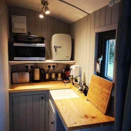 Pen-Rhos Luxury Glamping "Cuckoo'S Nest" Villa Llandrindod Wells Buitenkant foto
